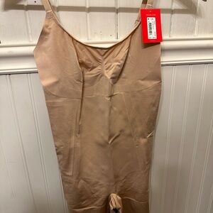 Spanx sculpt mid thigh bodysuit